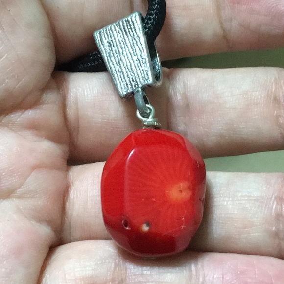 🖤Red Coral 💕necklace - Picture 6 of 8